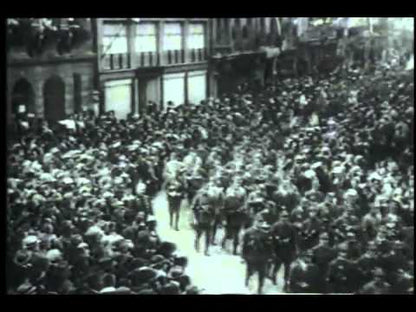 Unsolved Mysteries of World War II — aperçu en anglais du programme inclus « The Riddle of Rudolf Hess », première partie de 8 min 23, archive YouTube