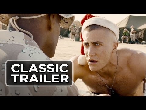 Jarhead (2005), Sam Mendes, Jake Gyllenhaal et Jamie Foxx — bande-annonce officielle anglaise, Rotten Tomatoes Classic Trailers.