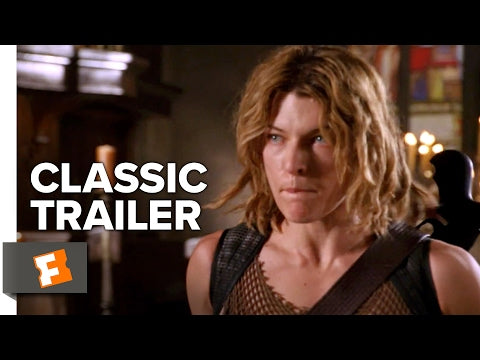 Resident Evil : Apocalypse (2004), Milla Jovovich et Sienna Guillory — bande-annonce officielle anglaise, Rotten Tomatoes Classic Trailers.