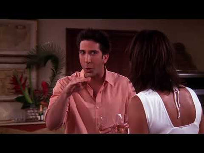 Friends saison 9 — extrait en anglais de « The One in Barbados », épisode 23, inclus dans le DVD vendu. Archive Yashvi Jain, 4 min 57. Aperçu d’un épisode, pas une bande-annonce de tout le disque.
