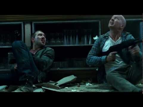 A Good Day to Die Hard / Belle journée pour mourir (2013), Bruce Willis, John et Jack McClane à Moscou — bande-annonce officielle 20th Century Studios (1 min 36).